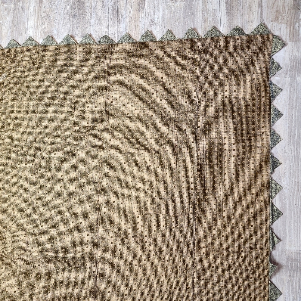 Rustic Cabin Quilt with Forest Design - Picture 10 of 12